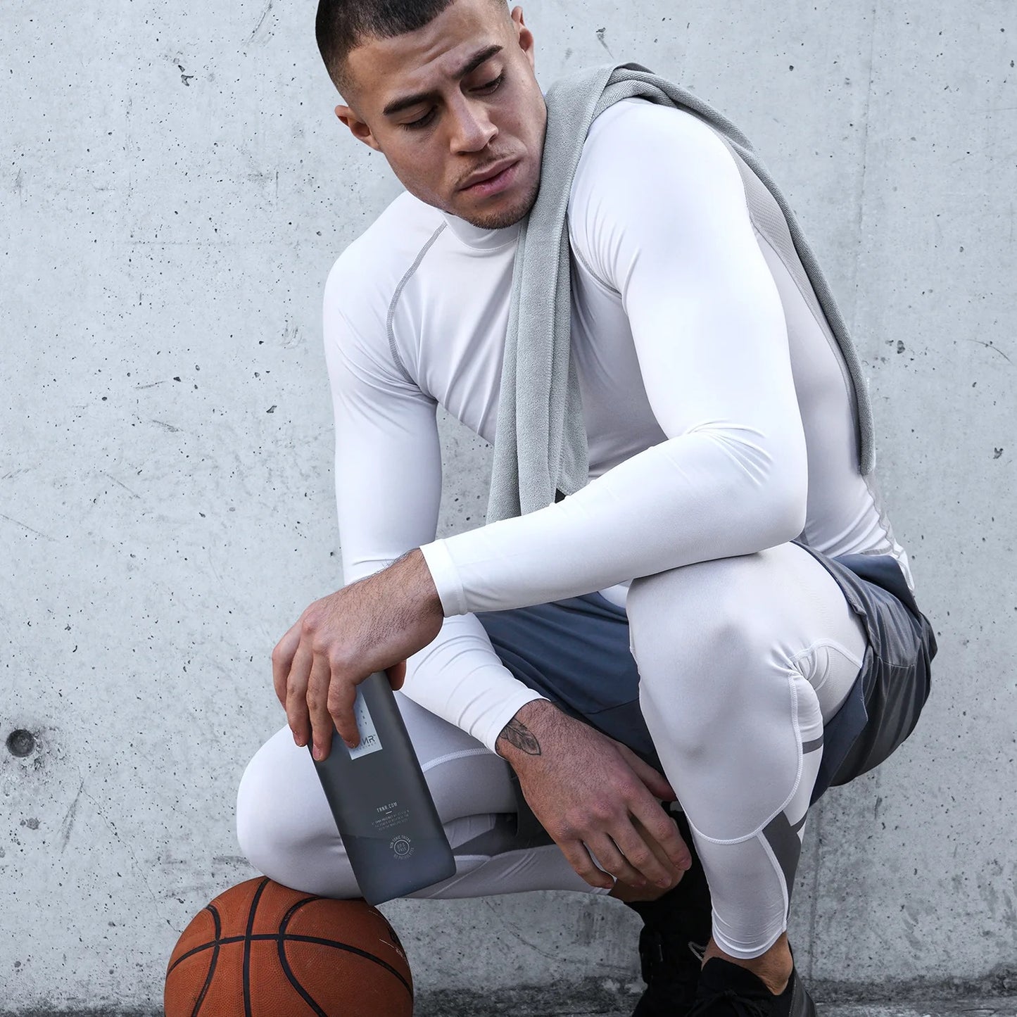 Combo Khăn + Bình tập thể thao TRNR