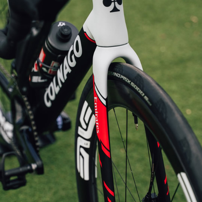 Xe đạp Colnago V5Rs - Team UAE Emirates x XRG 2026