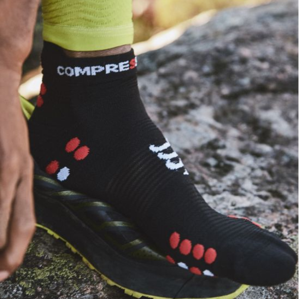 Tất chạy bộ Compressport Unisex's Pro Racing Socks v4.0 Run Low - Đen/Đỏ (Black/Red)