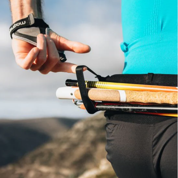 Đai chạy bộ Compressport Unisex's Free Belt Mini - Đen (Black)