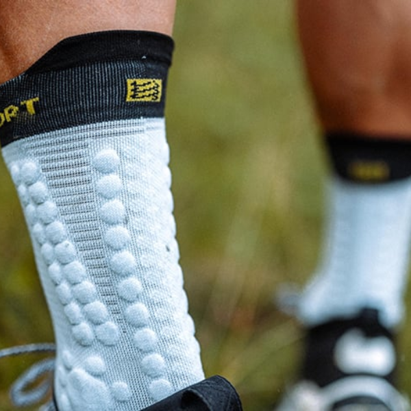 Tất chạy Trail Compressport Unisex's Pro Racing Socks v4.0 Trail - Xám/Vàng (Grey Dawn/Ceylon Yellow)