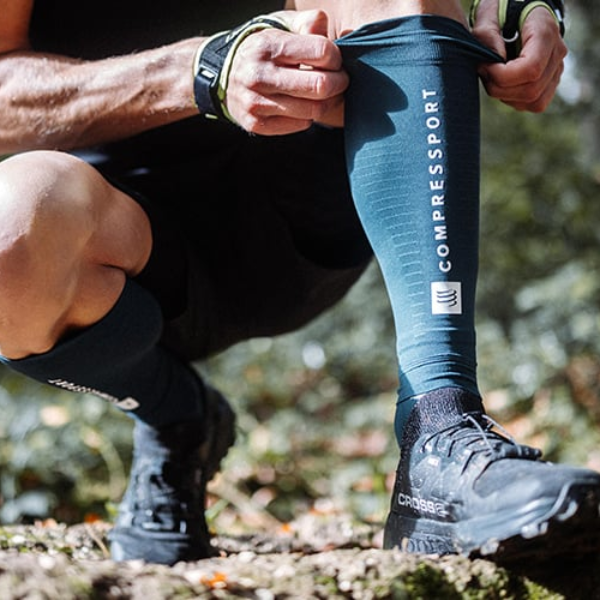 Băng bảo vệ bắp chân Compressport Calf Sleeves R2 3.0 - Xanh (Stargazer/White)