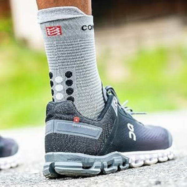 Compressport Pro Racing Socks v4.0 Run High - Grey Melange/Black