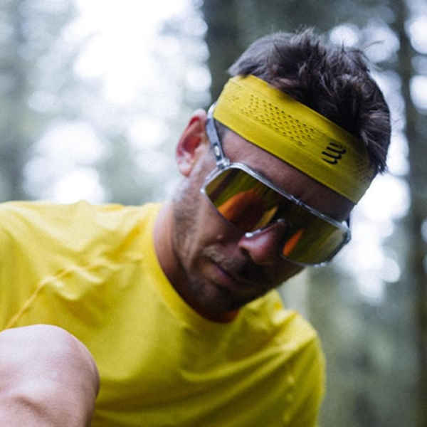 Băng đô thể thao Compressport Thin Headband On/Off - Vàng (Ceylon Yellow)