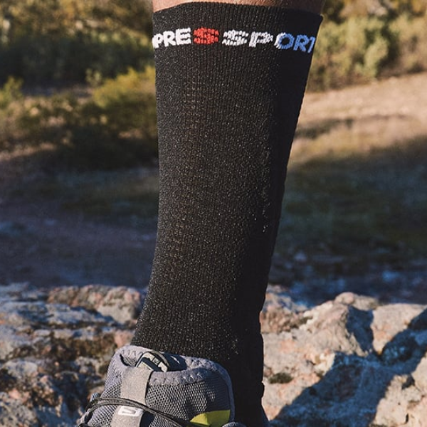 Tất chạy Trail Compressport Unisex's Pro Racing Socks v4.0 Trail - Đen (Black)