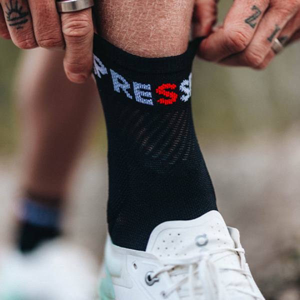 Tất chạy Trail Compressport Ultra Trail Low Socks - Đen/Đỏ (Black/Red)