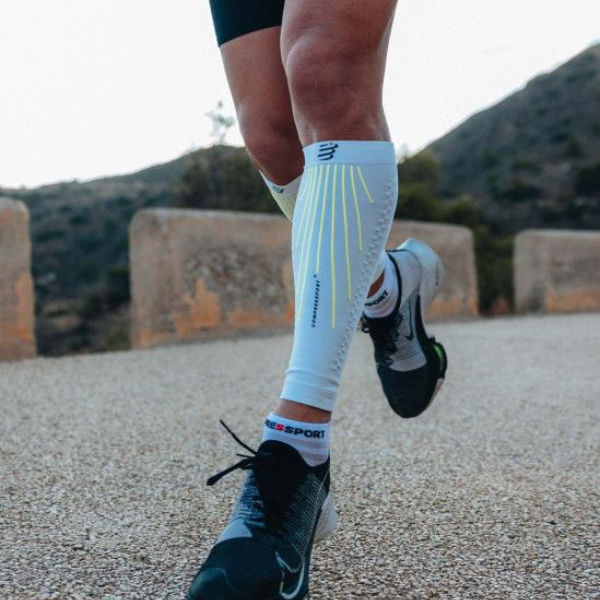 Băng bảo vệ bắp chân Compressport Calf Sleeves R2 Aero - Trắng (White/Safe Yellow)