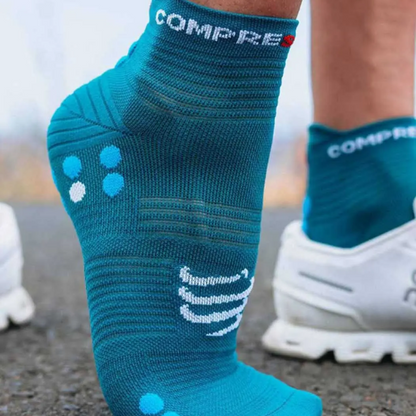 Tất chạy bộ Compressport Pro Racing Socks v4.0 Ultralight - Xanh (Shaded Spruce/Hawaiian Ocean)