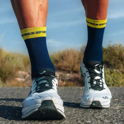 Tất chạy bộ Compressport Pro Racing Socks v4.0 Run High - Blues/Green Sheen