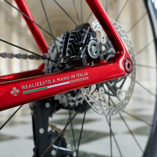 Xe đạp Colnago C68 Rossa