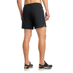 SAUCONY MEN'S OUTPACE 5" SHORT