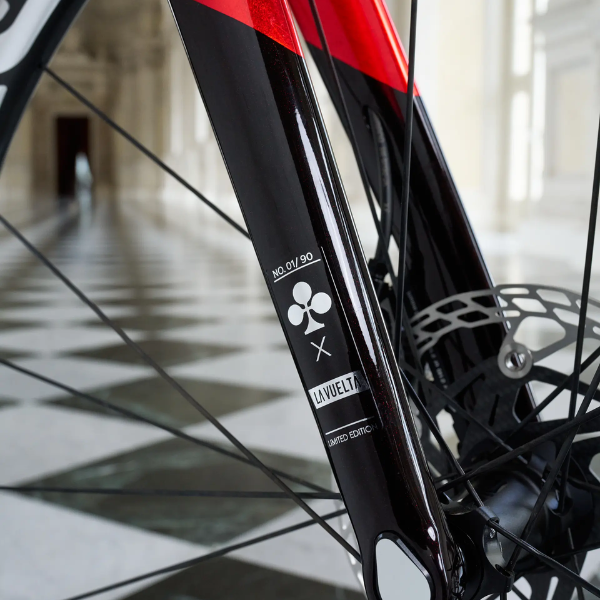 Xe đạp Colnago C68 Rossa
