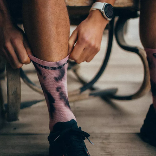 Tất Chạy Bộ Compressport Pro Racing Socks v4.0 Run High (Phiên bản Eat My Dust!) - Zephyr