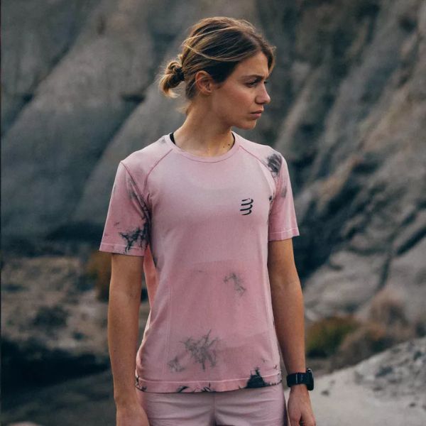 Quần Chạy Bộ Nữ Compressport Performance Short (Phiên bản Eat My Dust!) - Zephyr