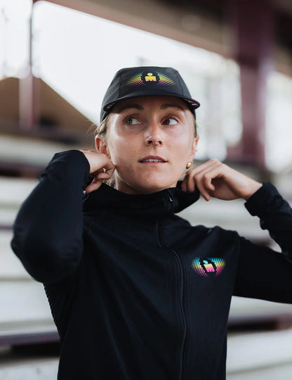 Mũ Chạy Bộ Compressport Pro Racing Cap IRONMAN 2026 - Đen