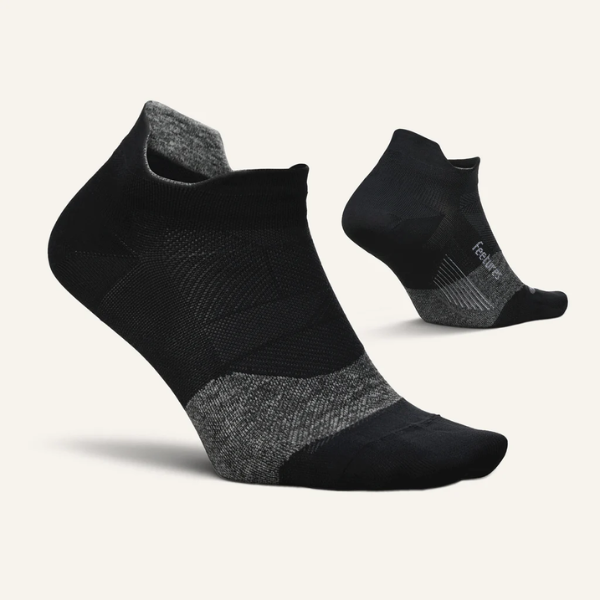 Tất chạy bộ Feetures Elite Ultra Light No Show Tab - Đen (Black)