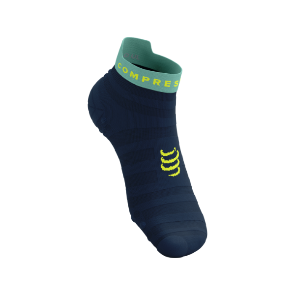 Tất chạy bộ Compressport Pro Racing Socks v4.0 Ultralight Run Low - Đen (Black/Shell Blue)