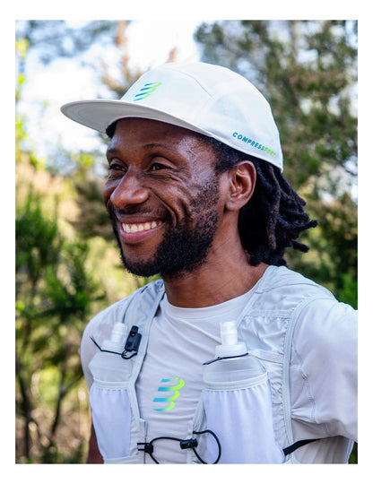 Mũ Chạy Bộ Compressport 5 Panel Light Cap - Star White/Blue Green