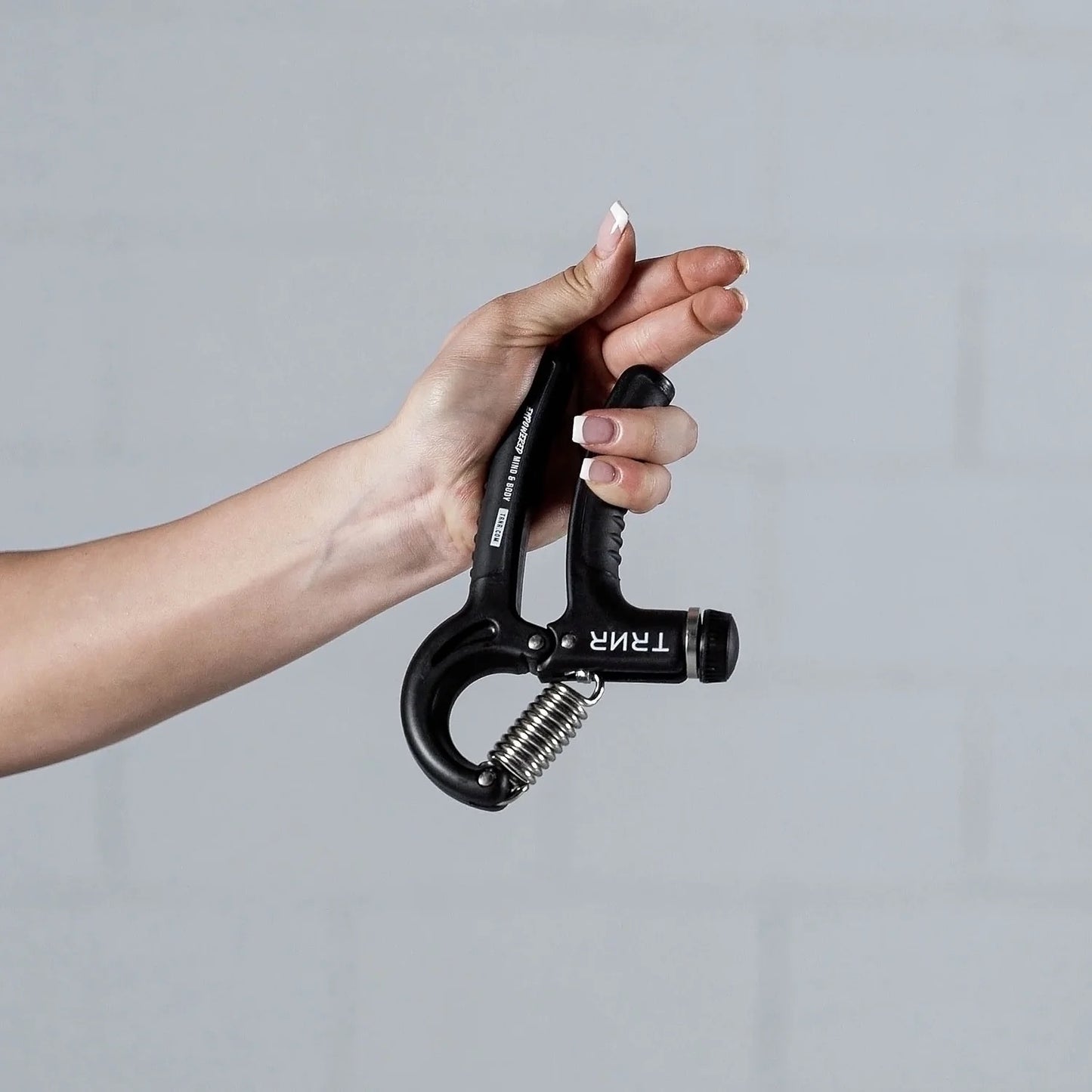 Dụng cụ tập cơ tay TRNR Strength Grip - Đen (Black)