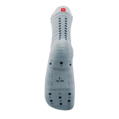 Tất chạy bộ Compressport Pro Racing Socks v4.0 Ultralight - Xám (White/Alloy)