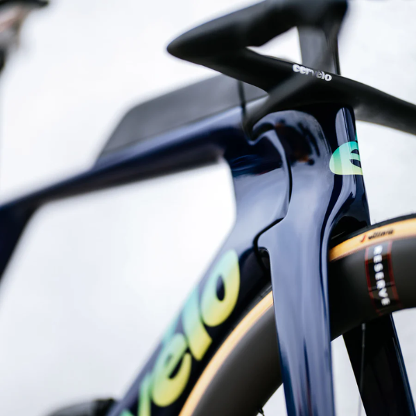 Sườn xe đạp Cervélo P5 Ultegra Di2 - Deep Dahlia