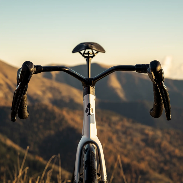 Xe đạp Colnago Y1Rs - Team UAE Edition