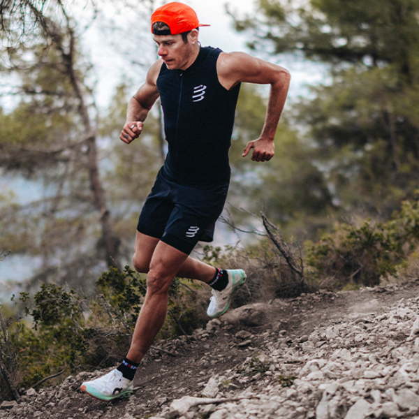 Áo Compressport Men's Trail Postural Tank Top - Black