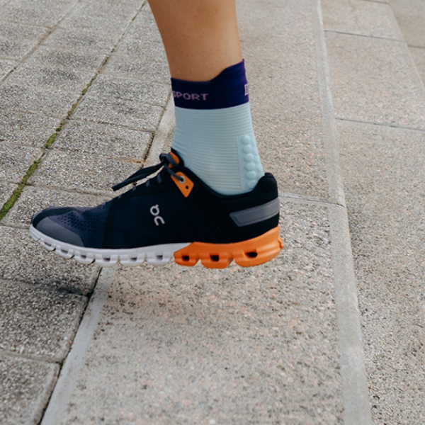 Tất chạy bộ Compressport Unisex's Pro Racing Socks v4.0 Run High - Shell Blue/Purple