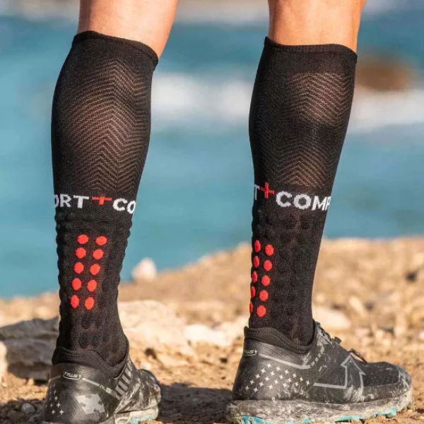 Tất chạy bộ Compressport Unisex's Full Socks Run - Đen (Black)
