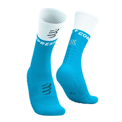 Tất chạy bộ Compressport Mid Compression Socks V2.0 - Norse Blue/White