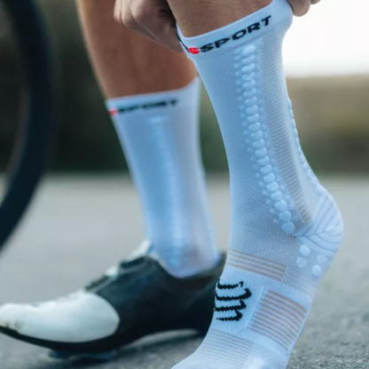 Tất đạp xe Compressport Unisex's Pro Racing Socks v4.0 Bike - Trắng/Đen (White/Black)