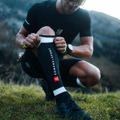 Băng bảo vệ bắp chân Compressport Calf Sleeves R2 3.0 - Đen/Trắng (Black/White)