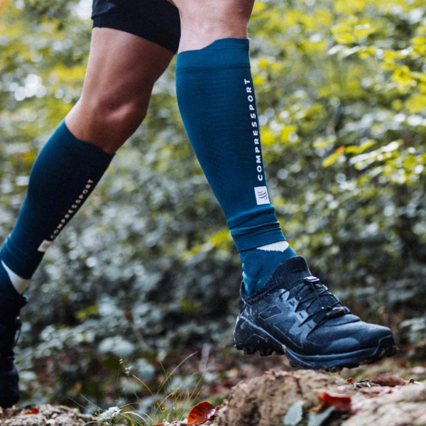 Băng bảo vệ bắp chân Compressport Calf Sleeves R2 3.0 - Xanh (Stargazer/White)