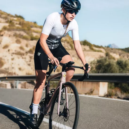 Tất đạp xe Compressport Pro Racing Socks V4.0 Ultralight Bike - Trắng/Đen (White/Black)