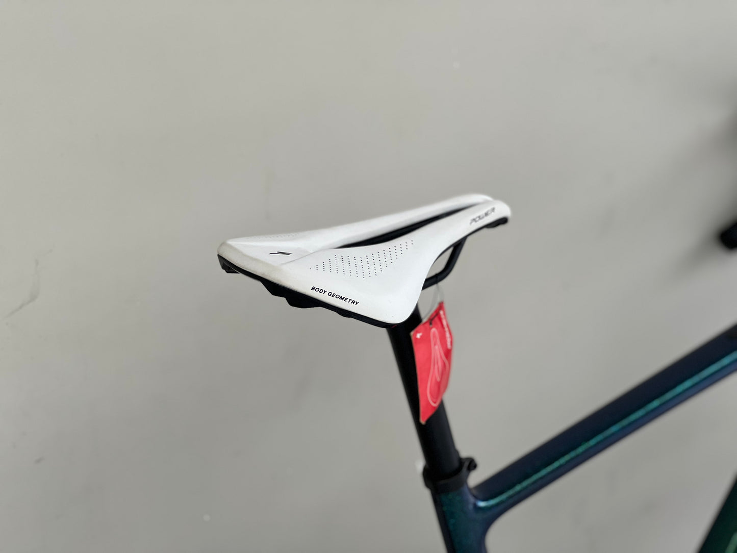 Xe đạp Cervelo Caledonia 105 DI2 - Oasis