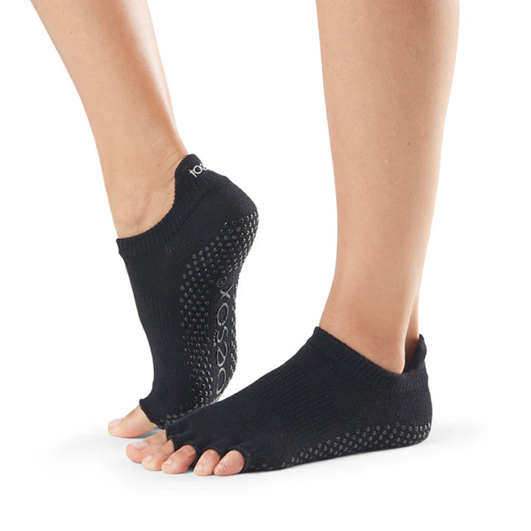 Vớ Toesox Grip Half Toe Low Rise - Đen (Black)