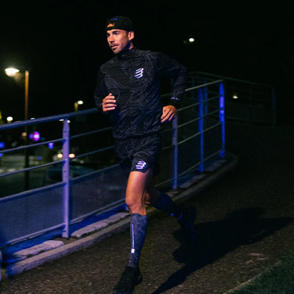 Quần Chạy Bộ Nam Compressport Performance Short - Black/Aurora