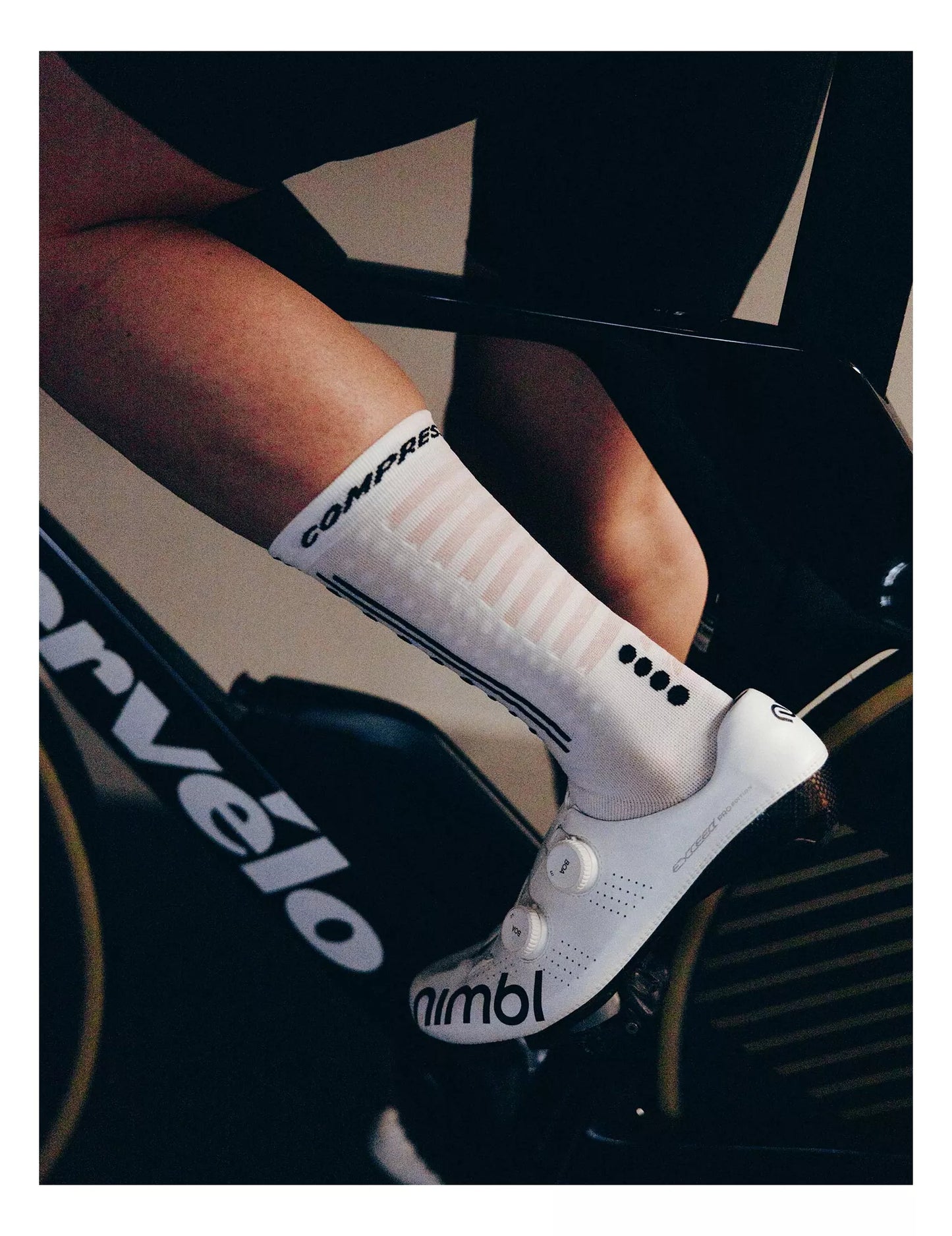 Tất Chạy Bộ Compressport Aero Socks 2.0 - Trắng (White)