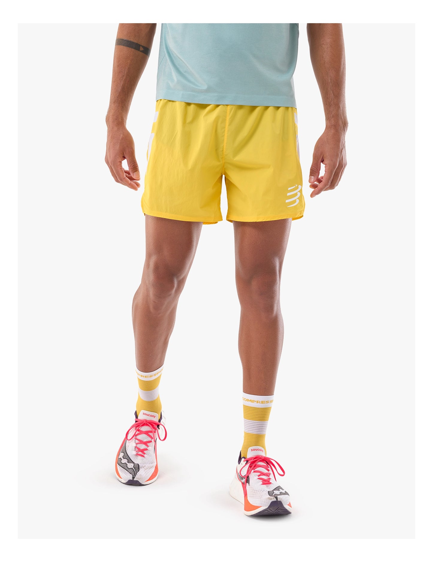 Quần Chạy Bộ Nam Compressport Performance Short - Vàng (Lemon/White)