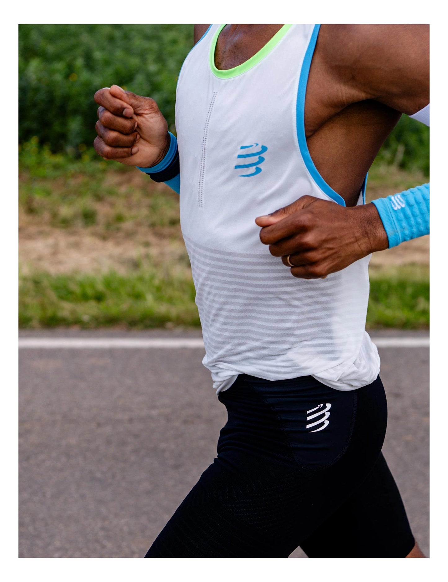 Áo Chạy Bộ Nam Compressport Pro Racing Singlet - Trắng (Star/White)