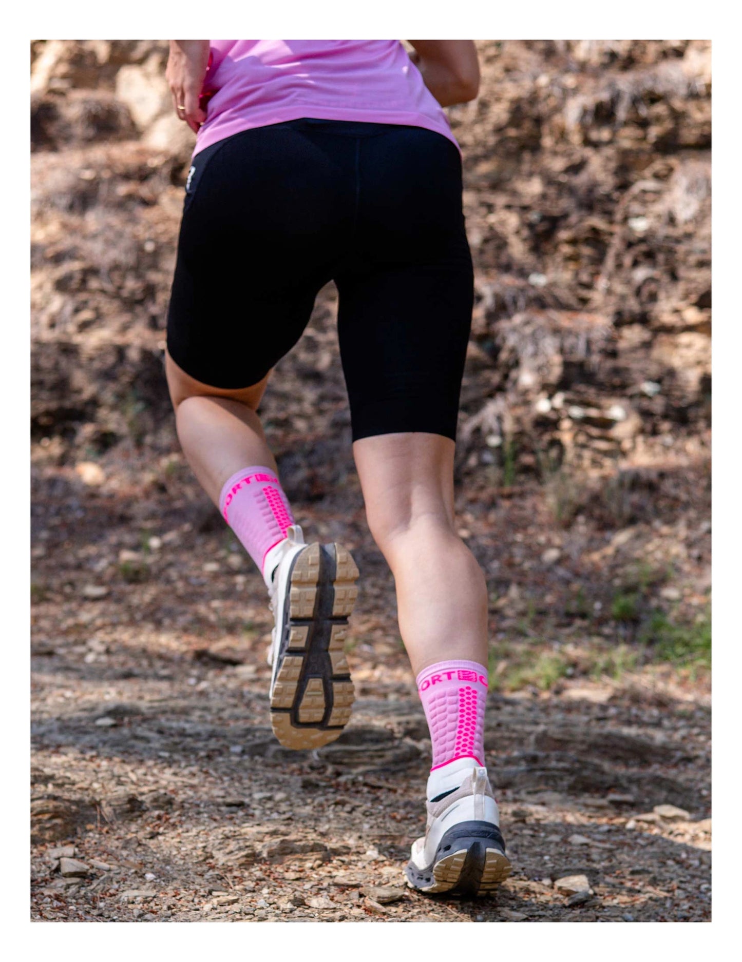 Quần Chạy Trail Nữ Compressport Trail Under Control Short - Đen (Black)