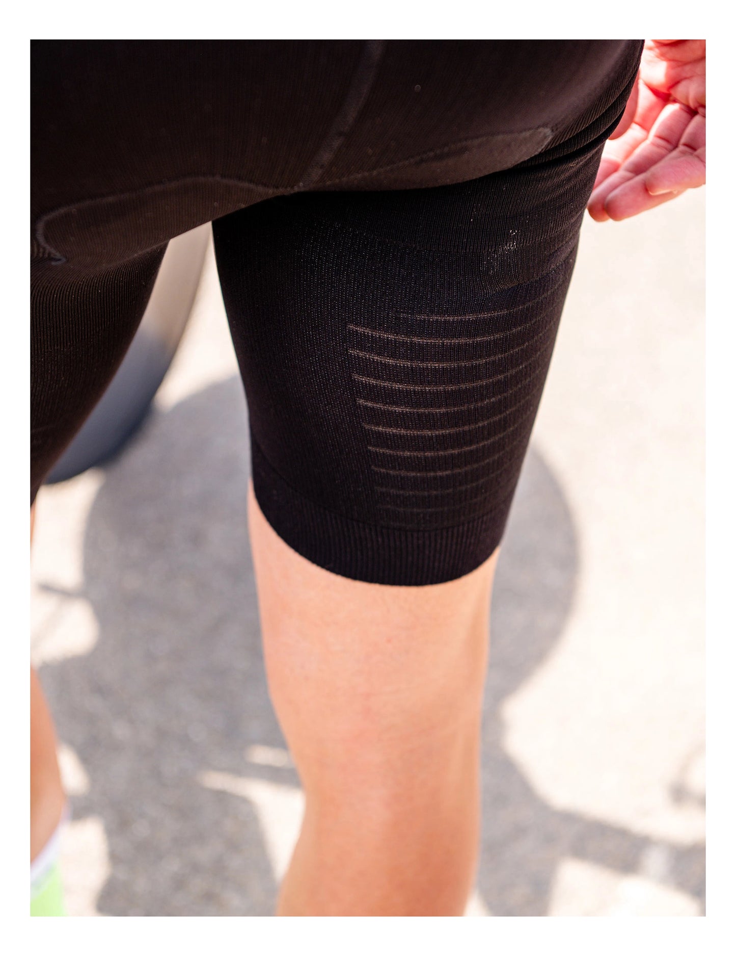 Quần Ba Môn Nam Compressport Tri Under Control Short - Đen (Black)