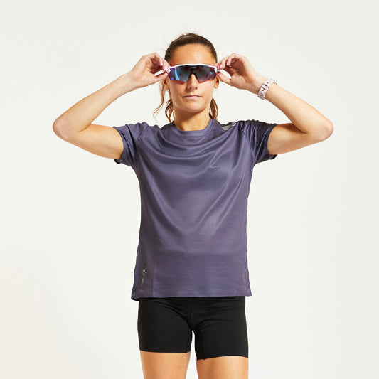 Áo chạy bộ Nữ Pressio Ārahi S/S Tee - Tím (Dark Grey/Silver)