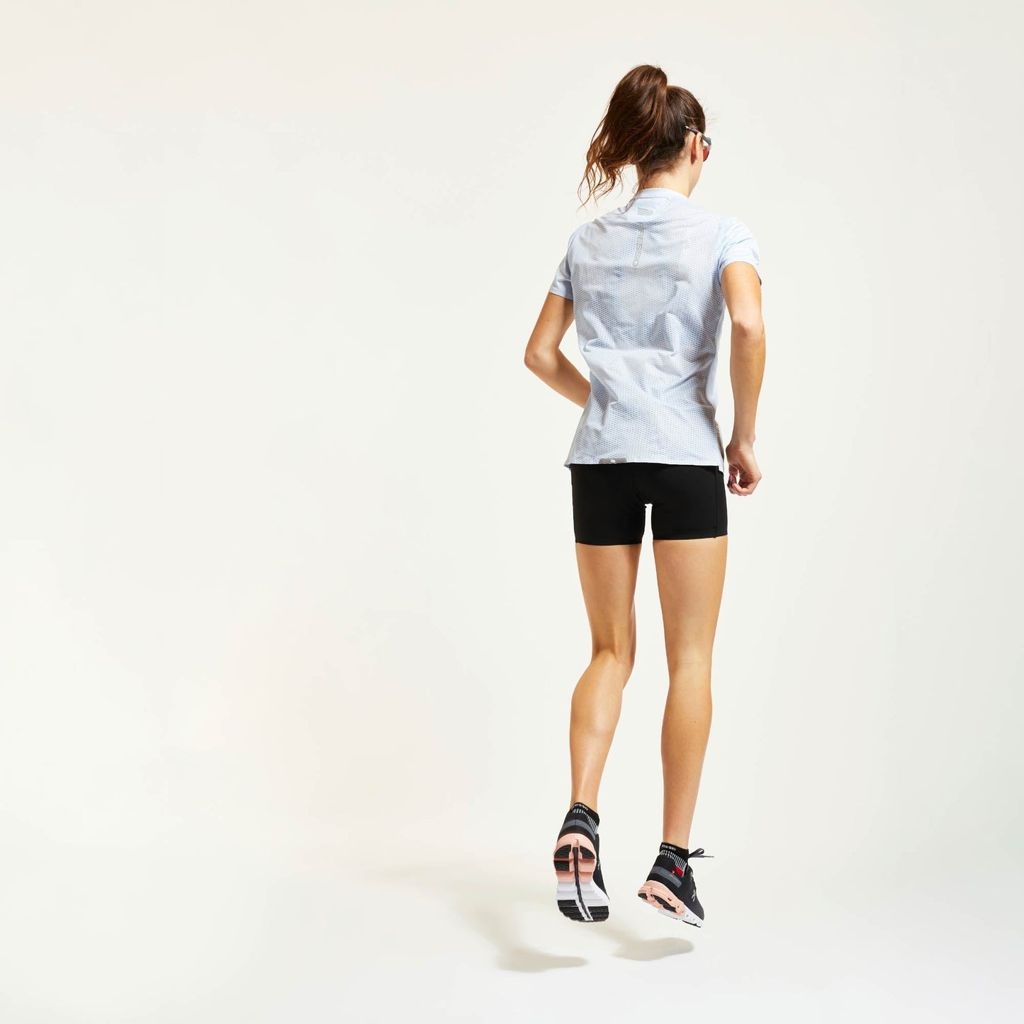 Áo chạy bộ Nữ Pressio Women's Ārahi S/S Top - Xanh (Light Blue)