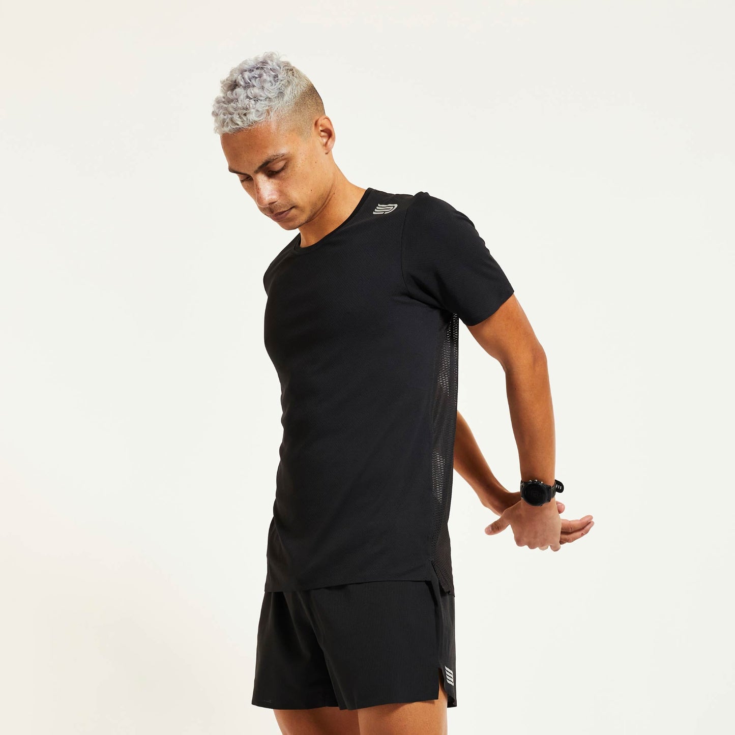 Áo chạy bộ Nam Pressio Ārahi Tee - Đen (Black)