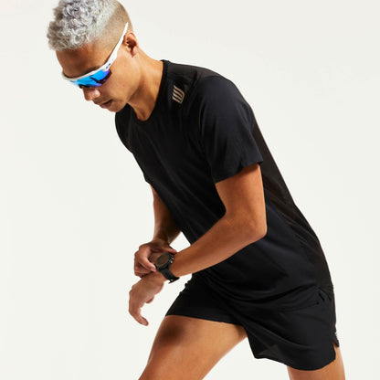 Áo chạy bộ Nam Pressio Ārahi Tee - Đen (Black)