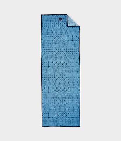 Khăn trải thảm Manduka Yogitoes Skidless Yoga Mat Towel 71''- Star Dye Clear Blue 2.0