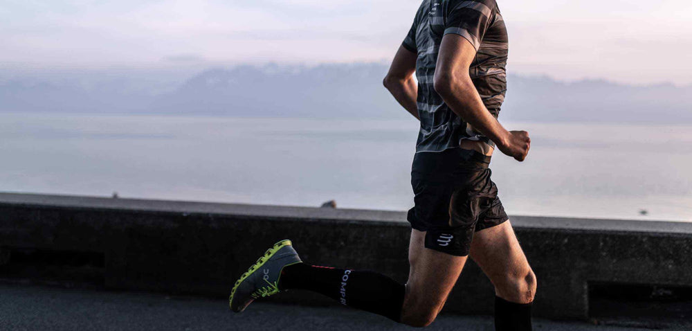 Compressport -Vớ cổ cao FULL SOCKS RUN