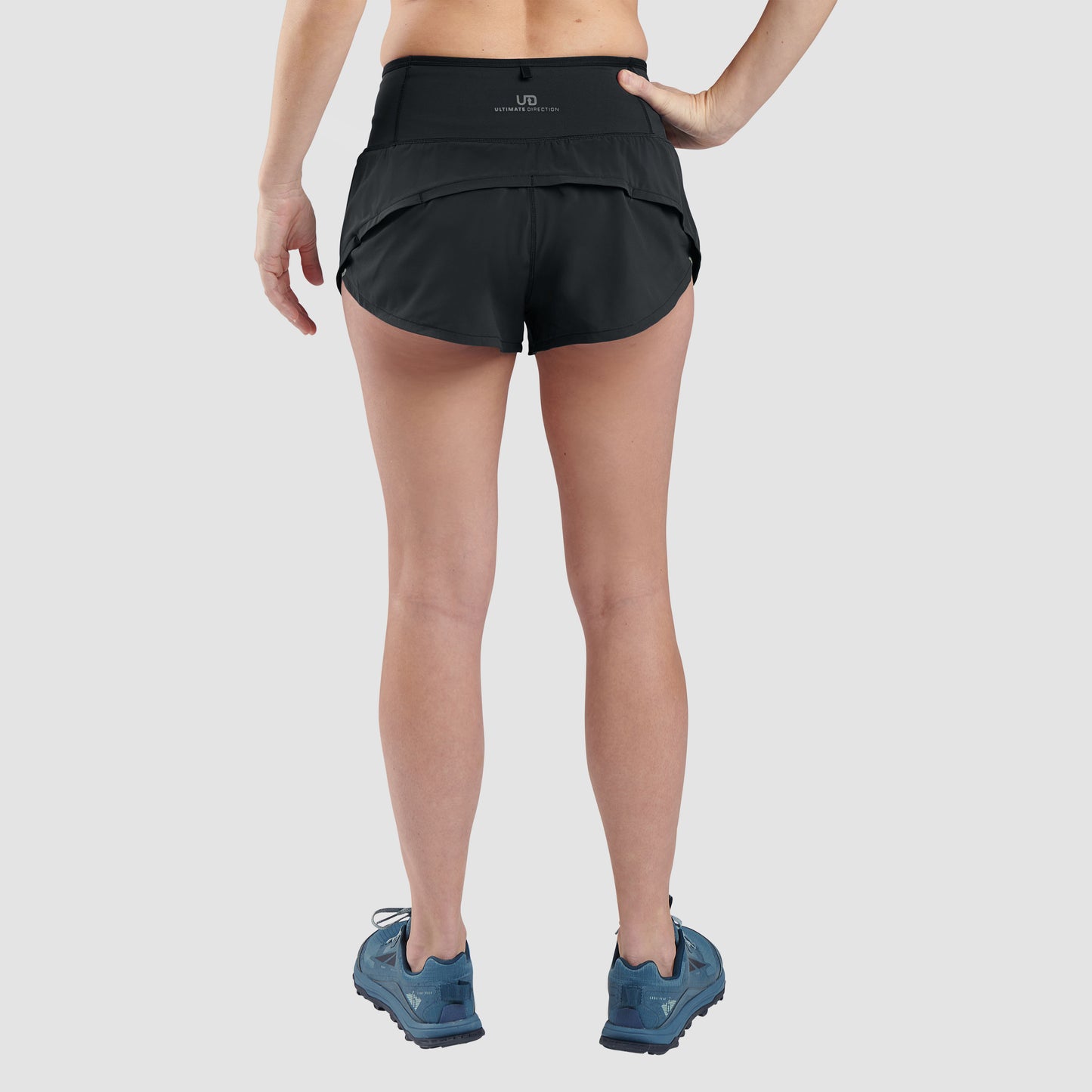 Quần Chạy Bộ Nữ Ultimate Direction Women's Velum Short 2.5"- Onyx