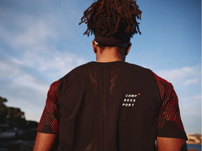 Áo chạy bộ Nam Compressport Racing SS Tshirt - Đen/Đỏ (Black/Red)